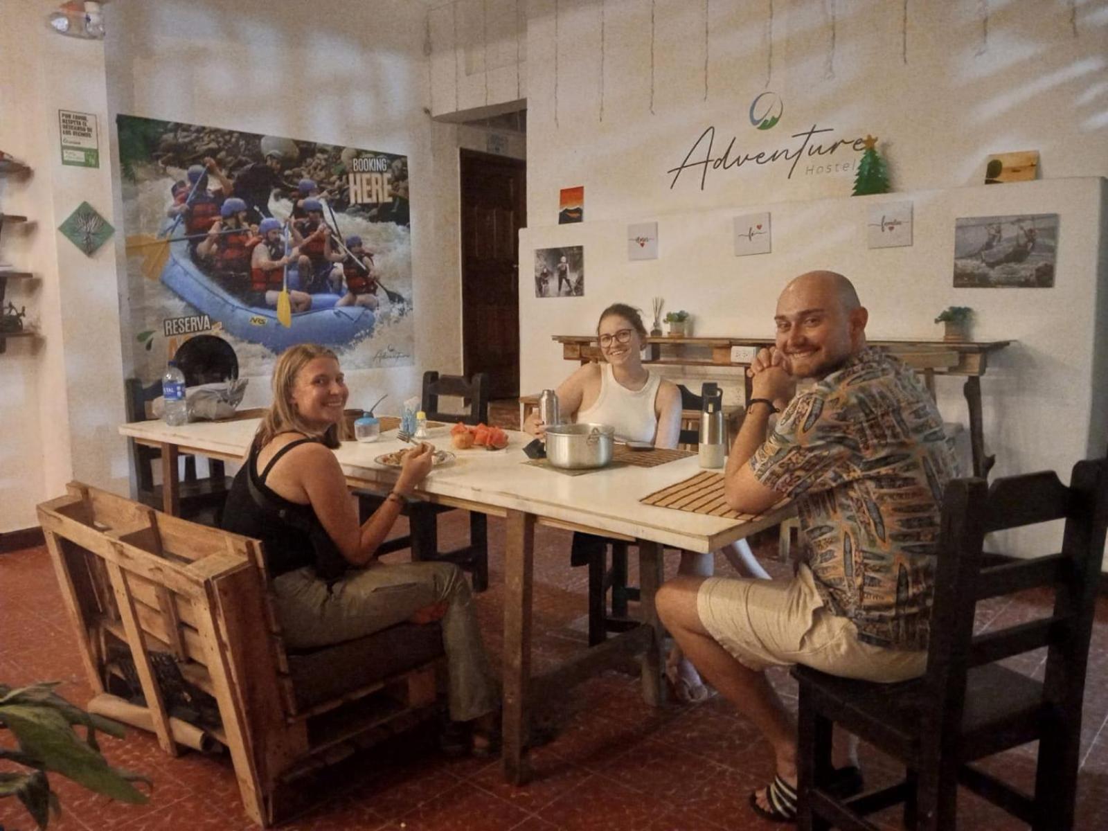 Adventure Hostel Сан Хил Екстериор снимка